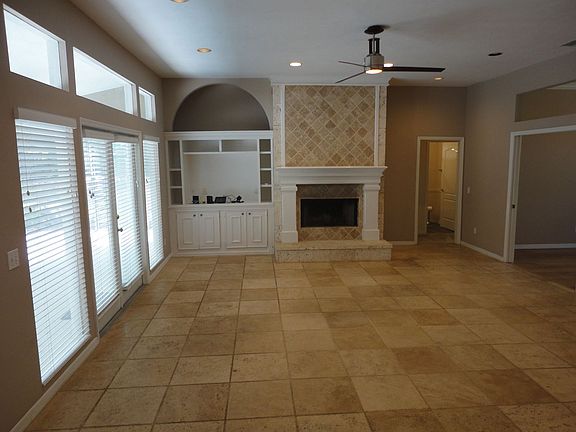 5th image of 1112 NW 58th Ter