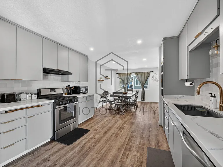 350 Brightwood Ave — Photo 7
