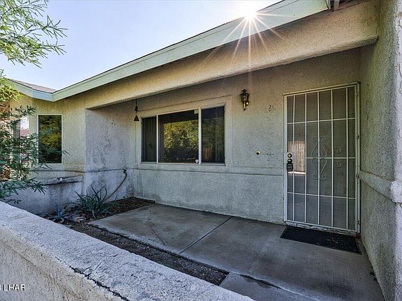 5th image of 2880 Arabian Dr