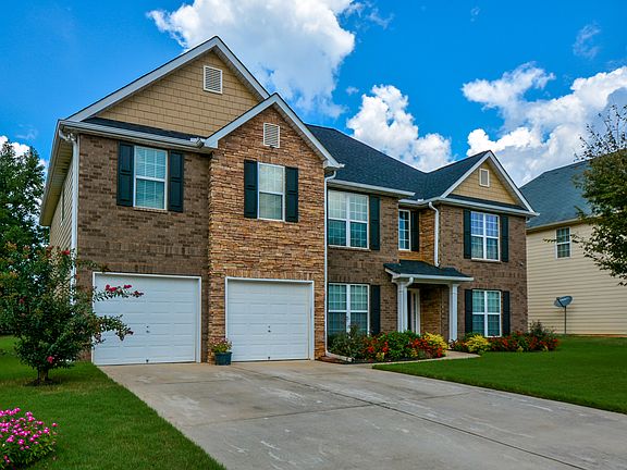 2nd image of 904 Hindman Pl