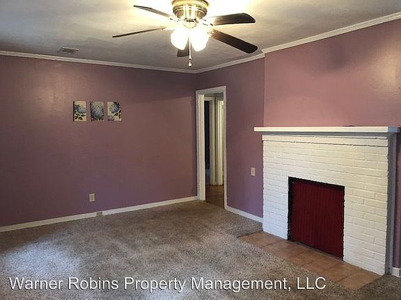 4th image of 229 Meadowdale Dr