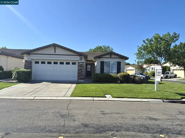 200 Springhill Dr, Rio Vista, CA 94571