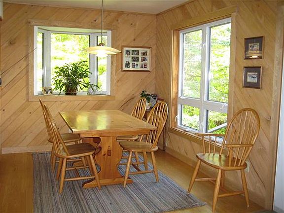 Great Natural Lighting throughout