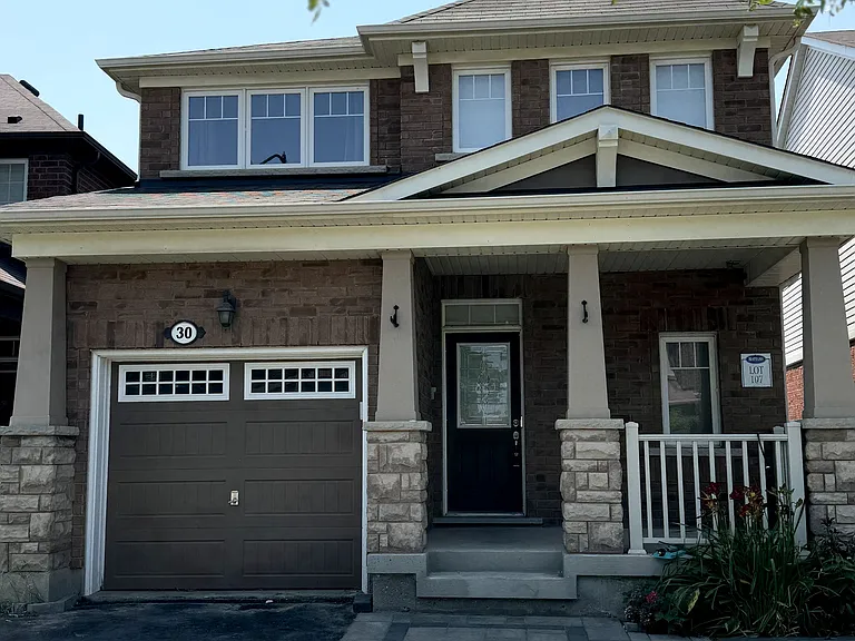 30 Arkwright Dr — Photo 1