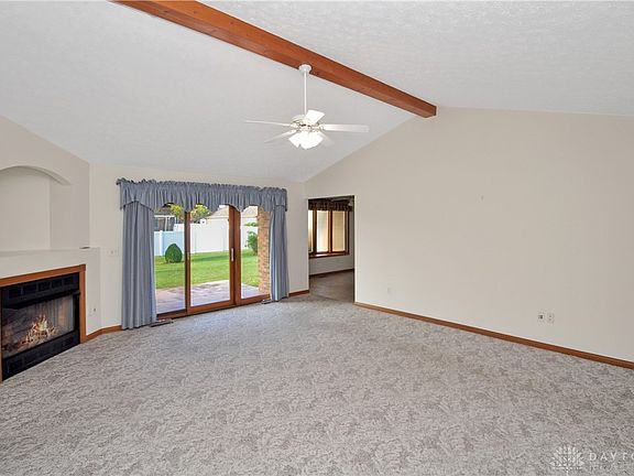 4th image of 14 Edgewood Dr