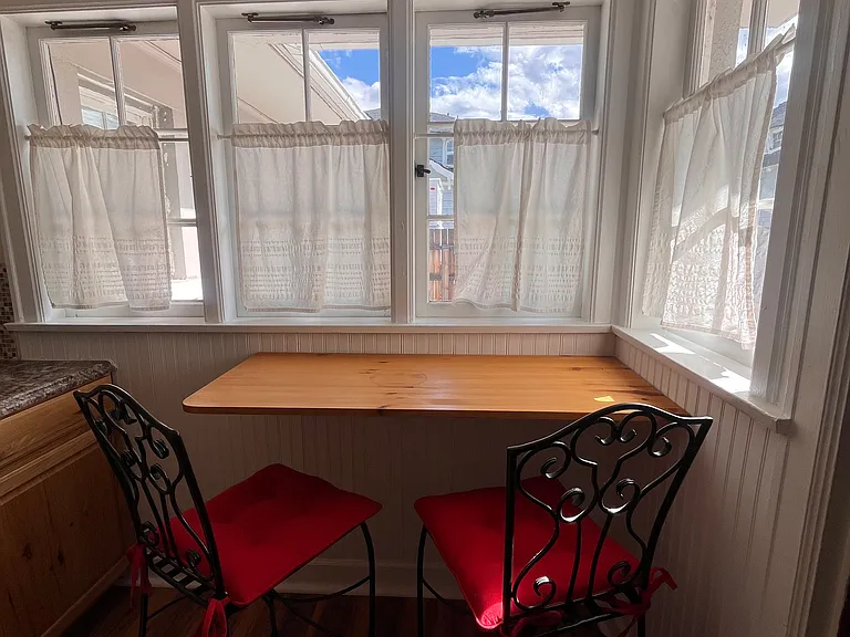 146 S Delaware Ave #B — Photo 12