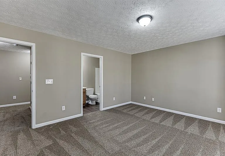 2883 Creek Bottom Ct — Photo 28