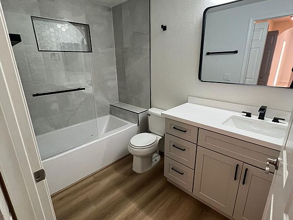 5th image of 900 Heavenly Hills Ct Unit 115