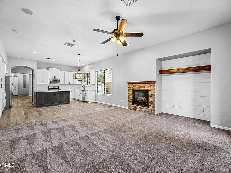4231 E Marshall Ave — Photo 9