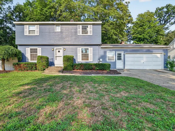 4445 Marshall Ave SE, Kentwood, MI 49508