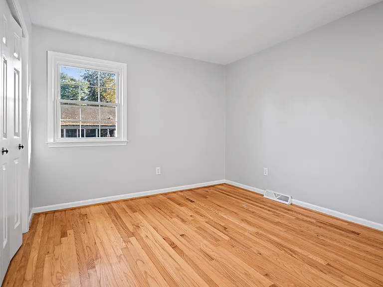 3908 Pfost Ave — Photo 34