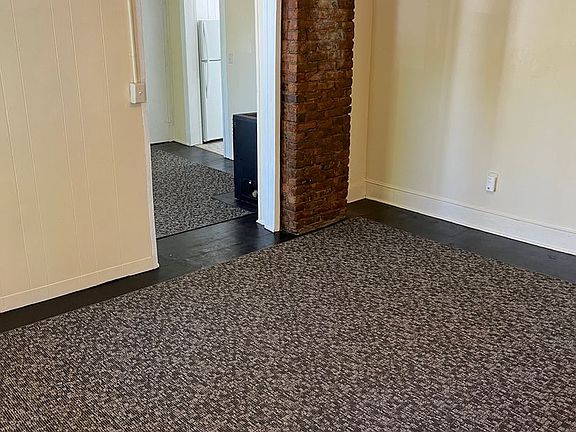 2nd image of 7 Russell St #2