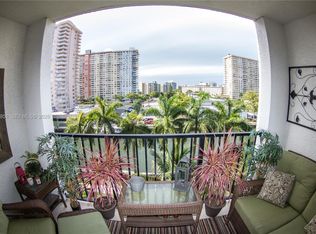 17150 N Bay Rd APT 2512, Sunny Isles Beach, FL 33160