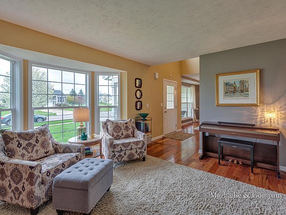 4th image of 7211 Old Mission Dr NE