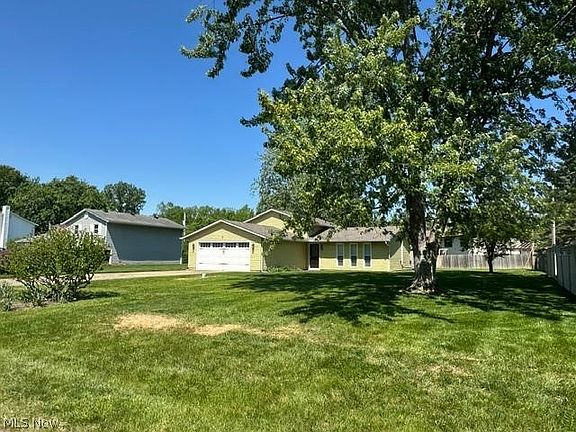 4th image of 454 Oaknoll Dr