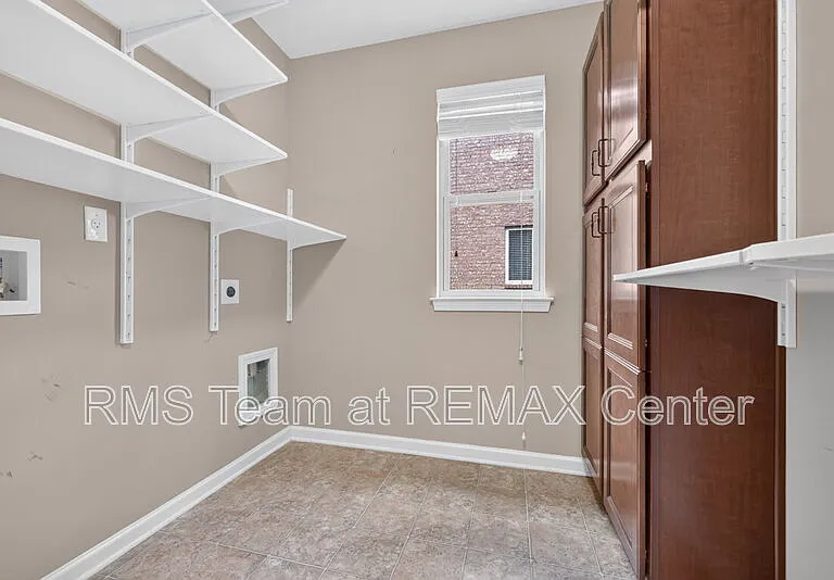 1572 Lenox Overlook Rd — Photo 26