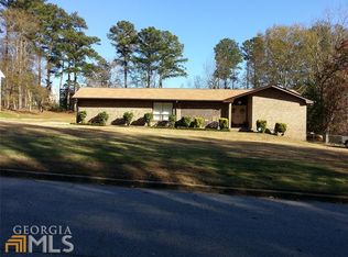 5804 Foxfield Trl, Rex, GA 30273