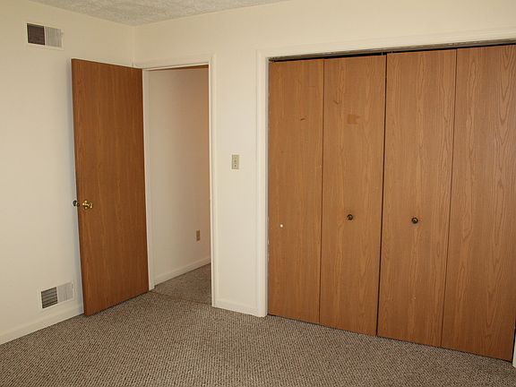 5th image of 2992 Herrlyn Ct