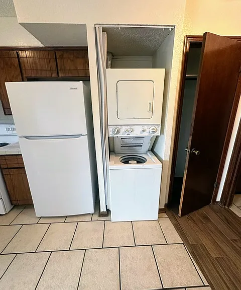 225 Bull Run St #B — Photo 6