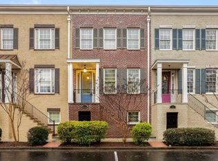 913 Persimmon Point, Sandy Springs, GA 30328