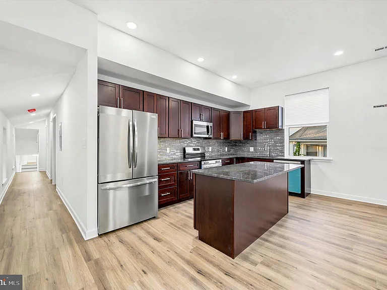 514 Ryers Ave #B — Photo 6