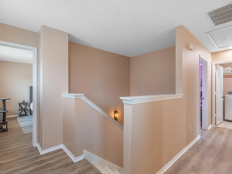 1403 Romo Plz — Photo 19