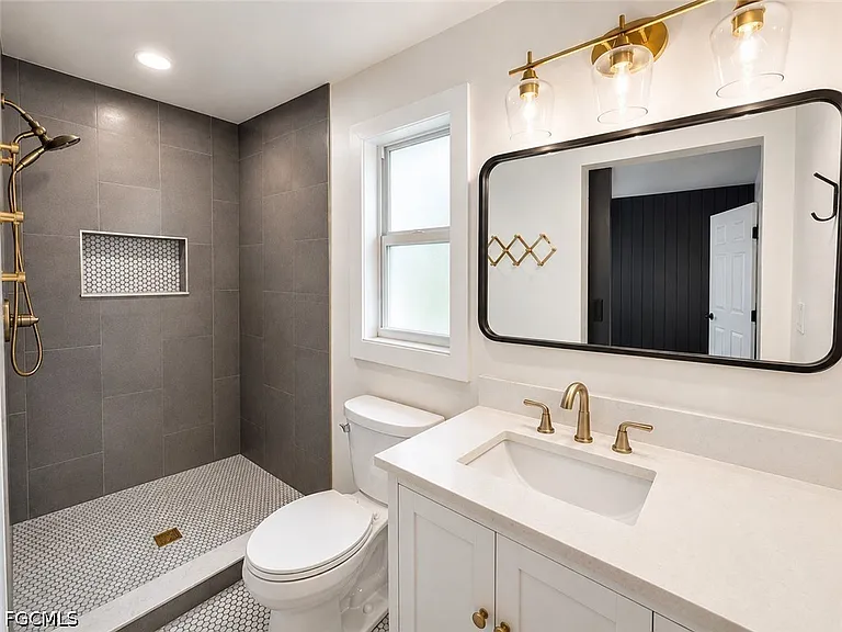 2835 SE 18th Ave — Photo 8