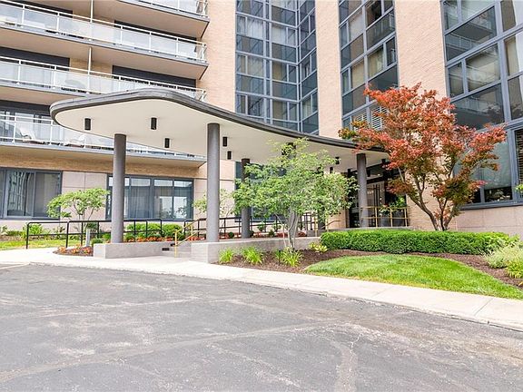 4th image of 4545 Wornall Rd APT Le4