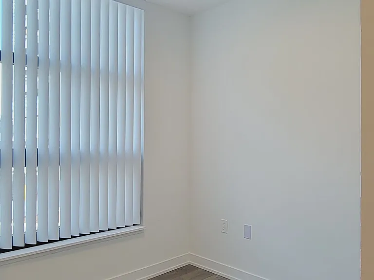 1612 Charles St #136-C — Photo 22