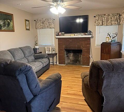 5th image of 350 Old Calhoun Falls Rd