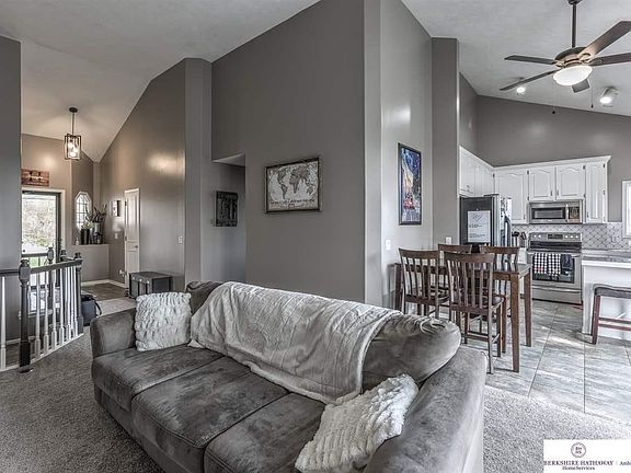 3rd image of 4607 N 126th Ave