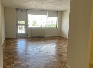 57 Monmouth St #2F, Brookline, MA 02446