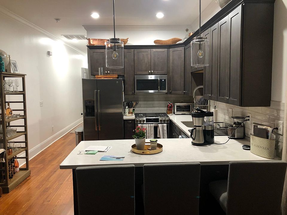 1st image of 1017 Arabella St
