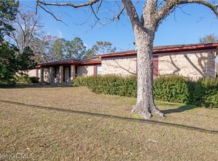 7006 Cottage Hill Rd, Mobile, AL 36695