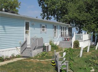 106 Coen Rd, Vermilion, OH 44089