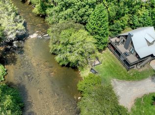 329 Red Oak Ln, Mc Caysville, GA 30555