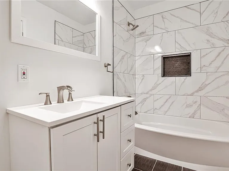 220 Mayson Ave NE — Photo 19