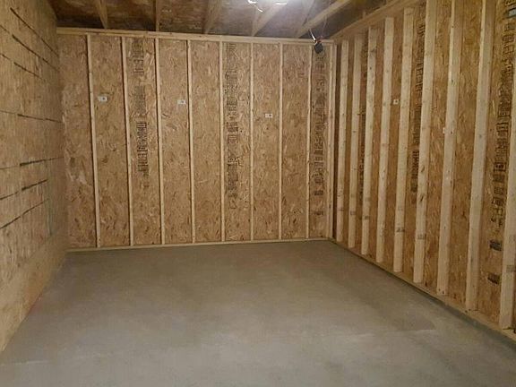 1 car garage and one parking lot spot included in rent