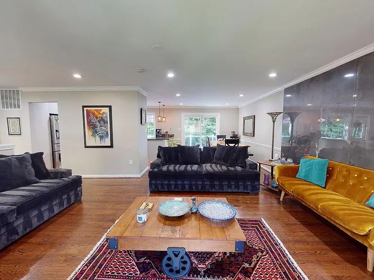 7628 Chancellor Way — Photo 5