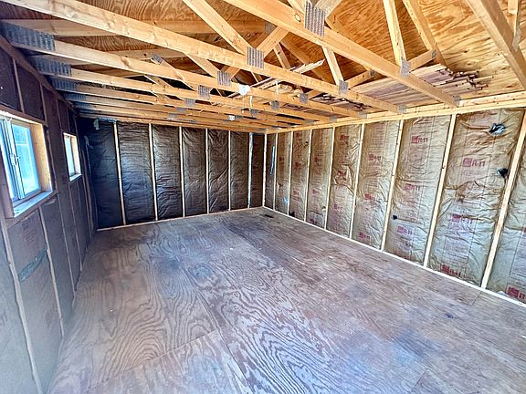 4th image of 6704 Pino Ave NE