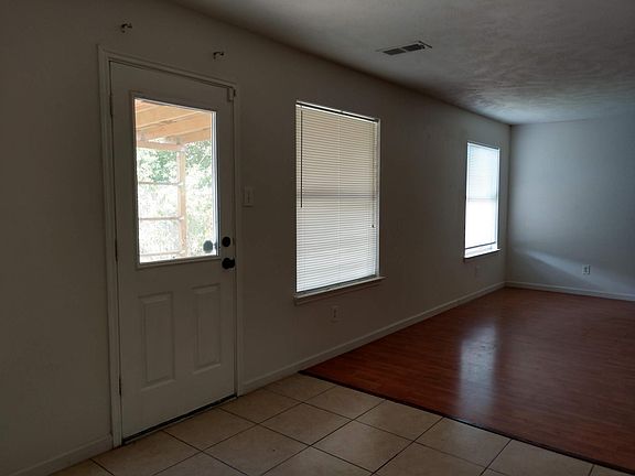 5th image of 3639 Clayton Trace Trl