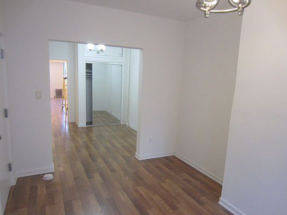 4th image of 66 Diamond St APT 1L