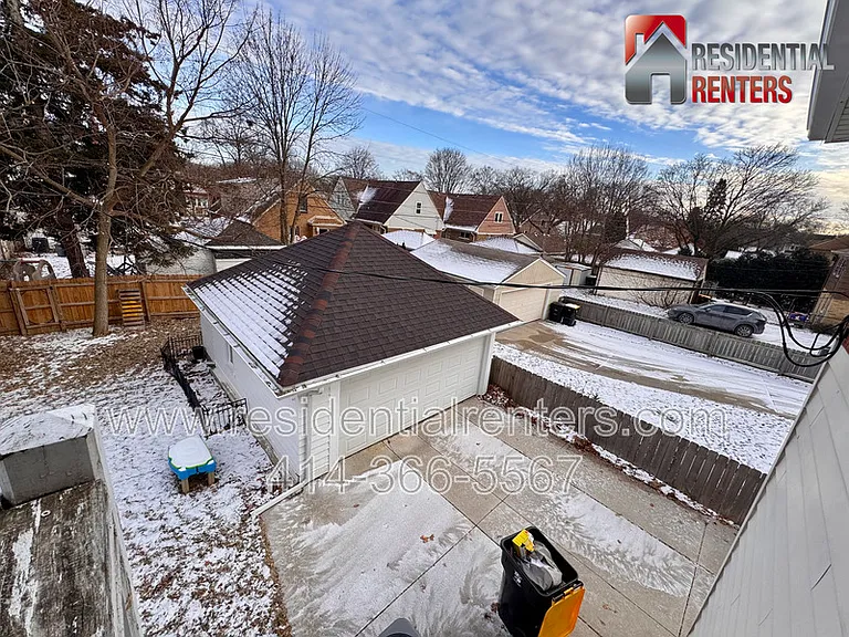 2618 N 72nd St #UPPER — Photo 10