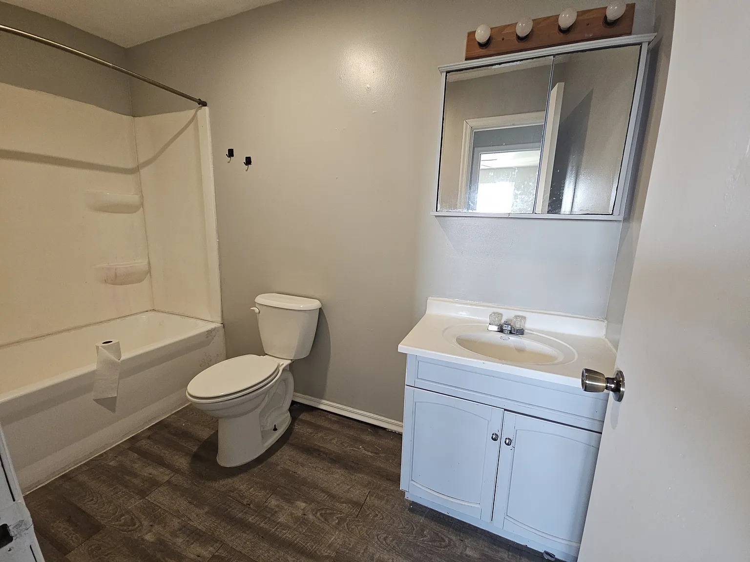 405 N 7th St / 707 E Lincoln - 3 — Photo 3