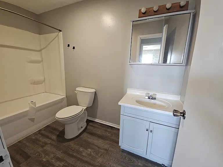 405 N 7th St #3 — Photo 3