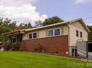 317 Brickyard Rd, Asheville, NC 28806