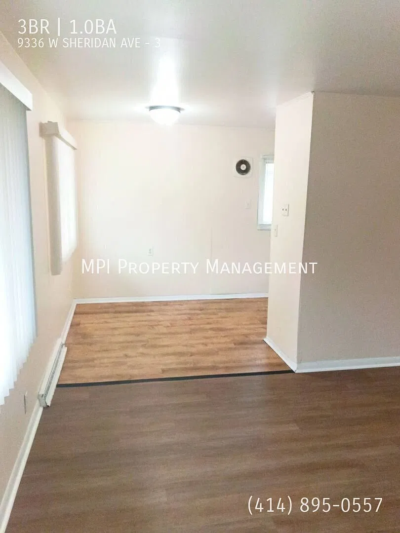 9336 W. Sheridan Ave. - 2 Bedroom Upper — Photo 4
