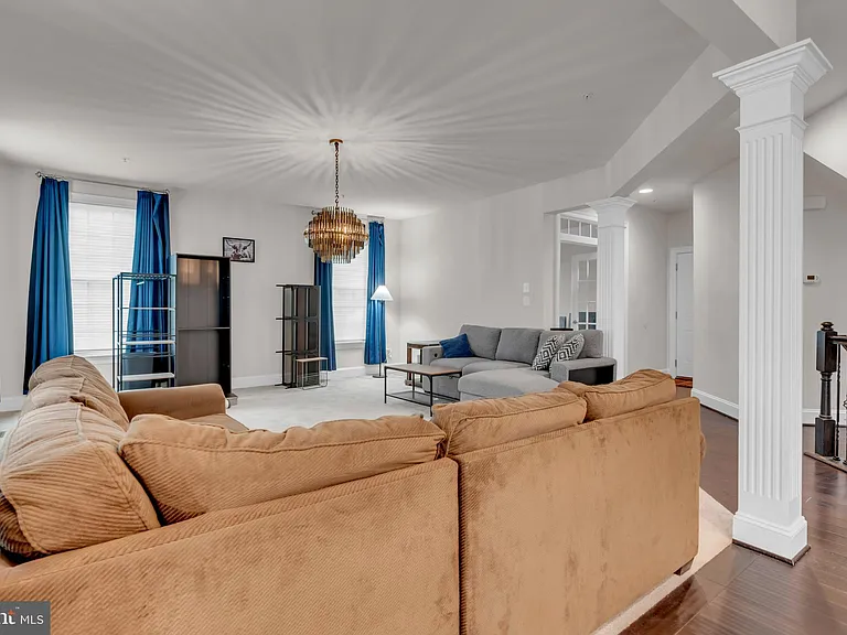 14611 Highbury Ln — Photo 15
