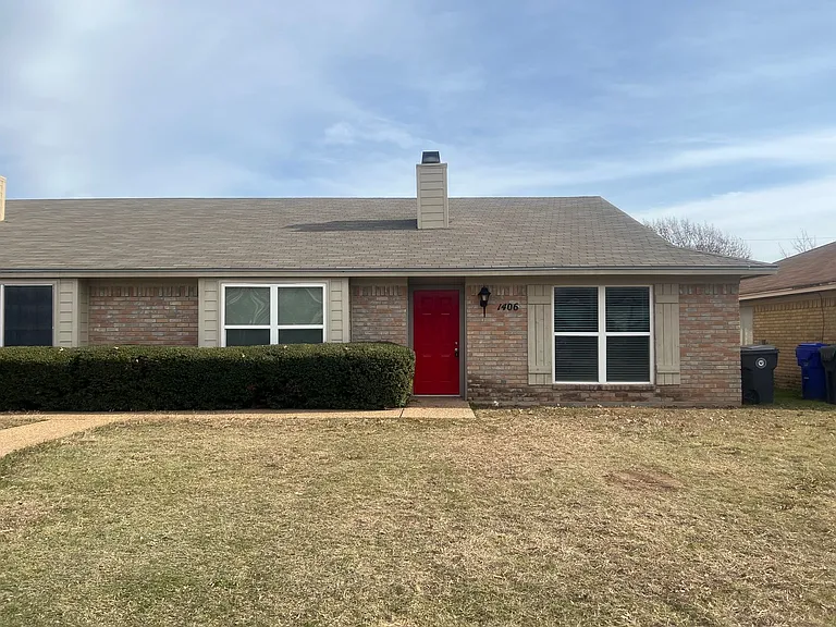 1406 Chapel Downs Rd — Photo 1