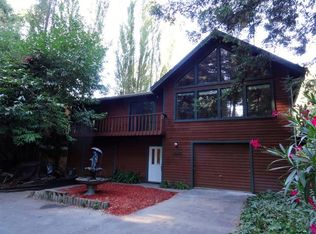 19467 Redwood Dr, Monte Rio, CA 95462